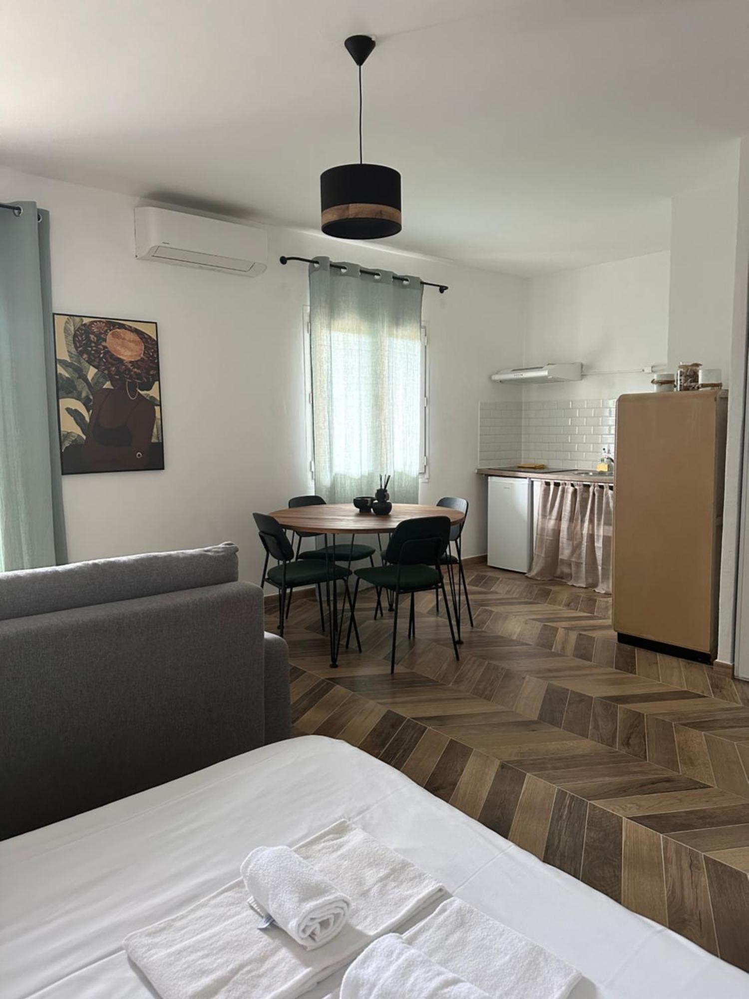 Residence Paolina Кальви Экстерьер фото